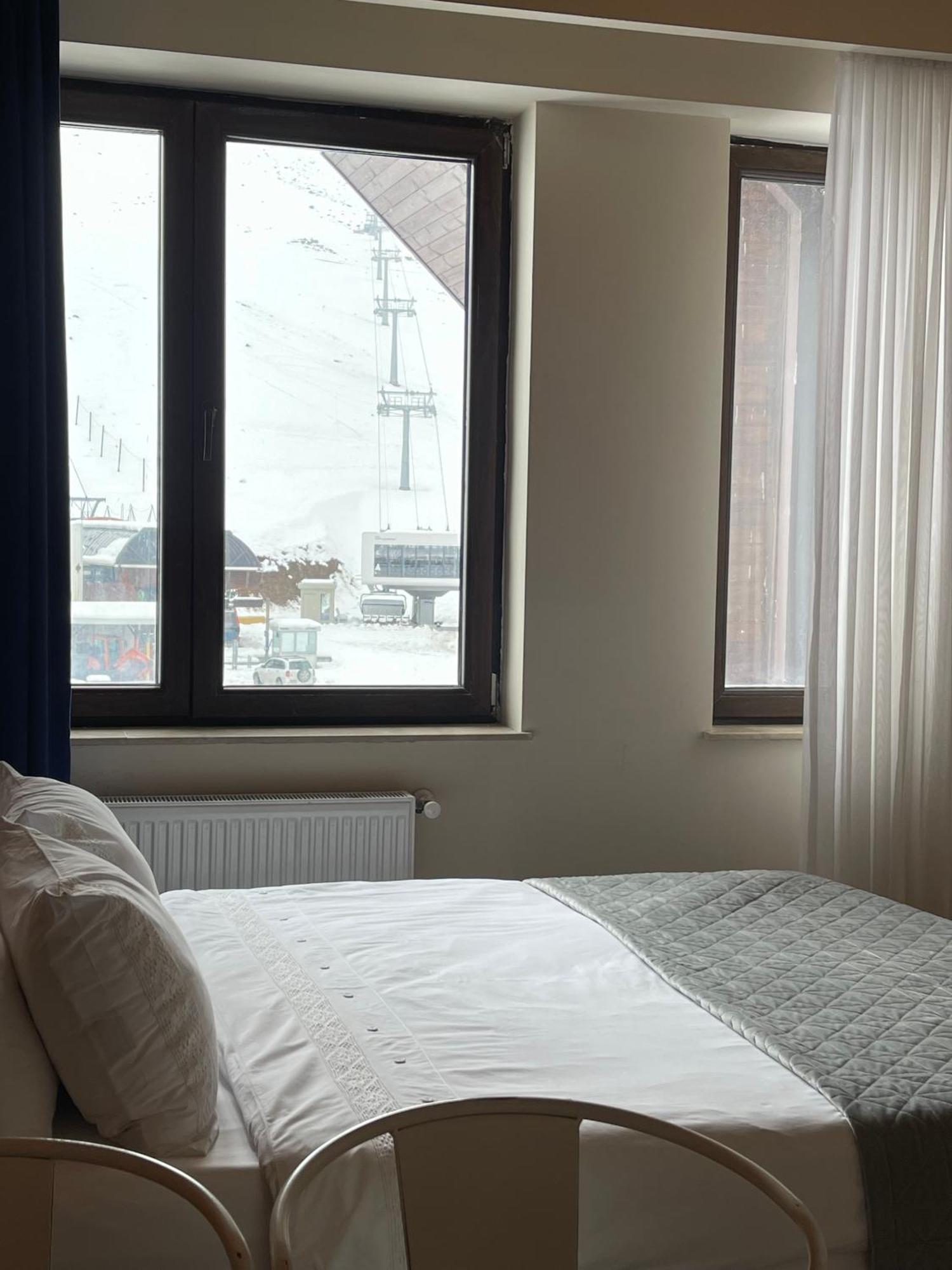 Happy Holidays Apartments In New Gudauri Esterno foto