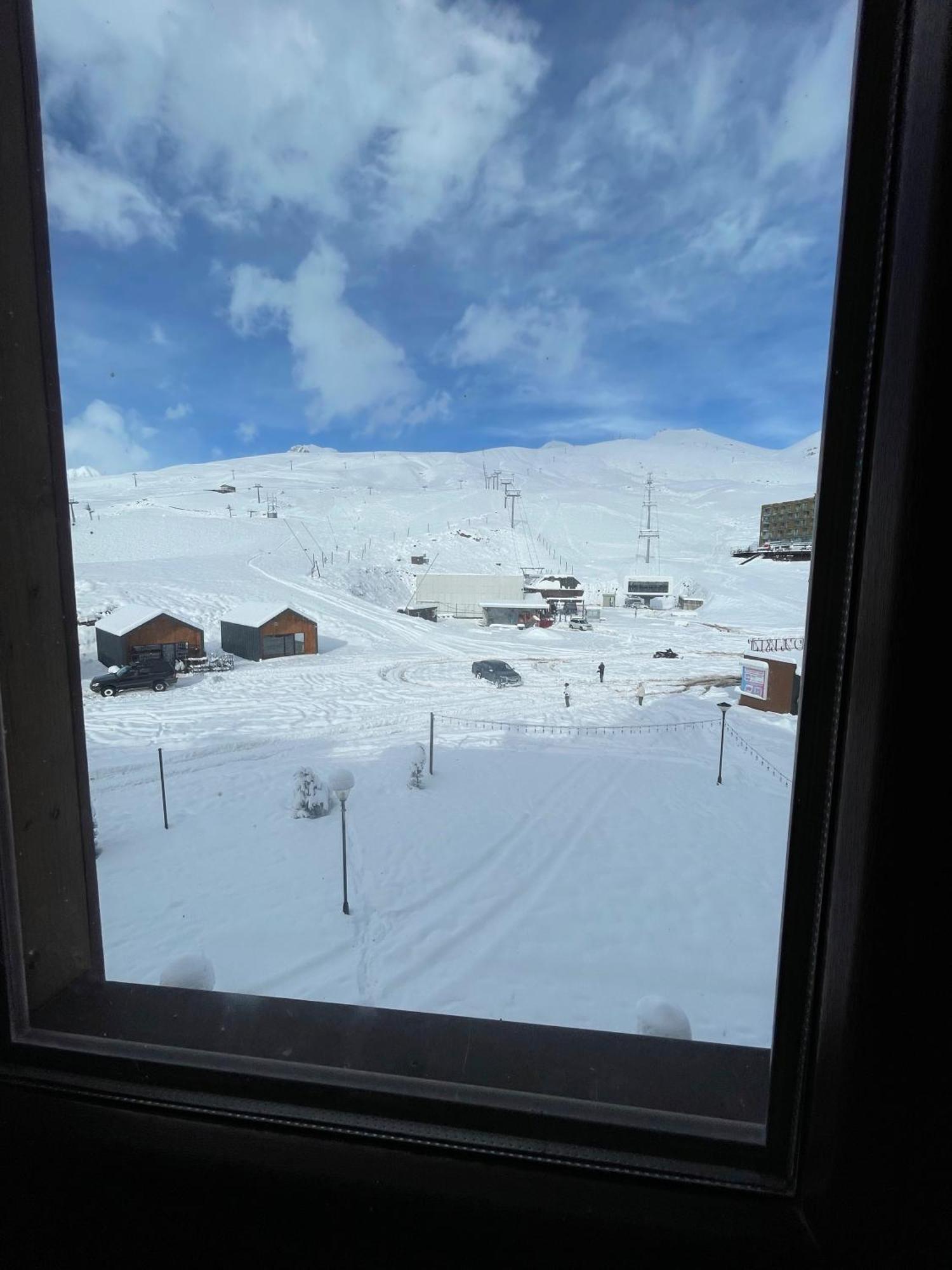 Happy Holidays Apartments In New Gudauri Esterno foto