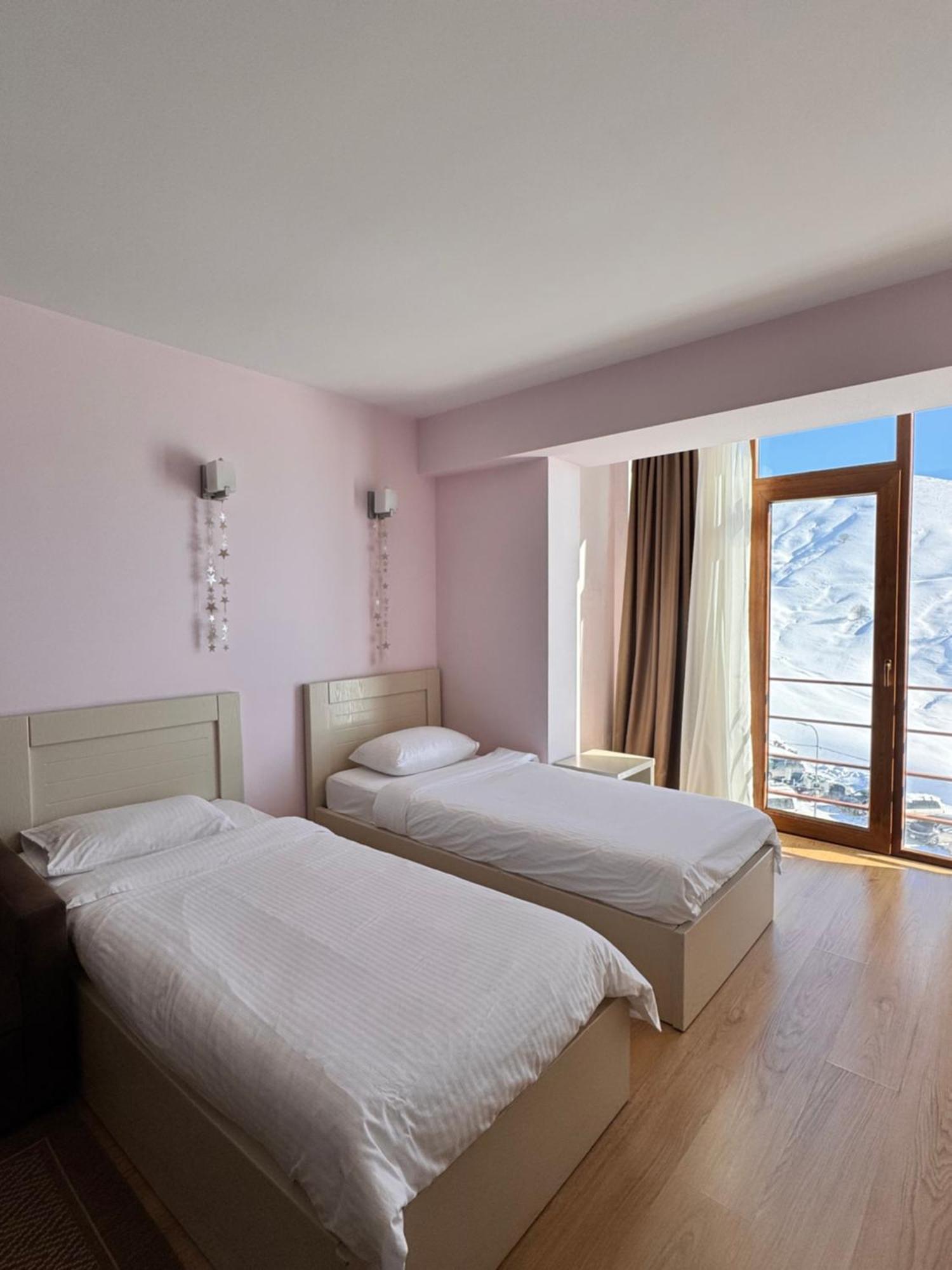 Happy Holidays Apartments In New Gudauri Esterno foto