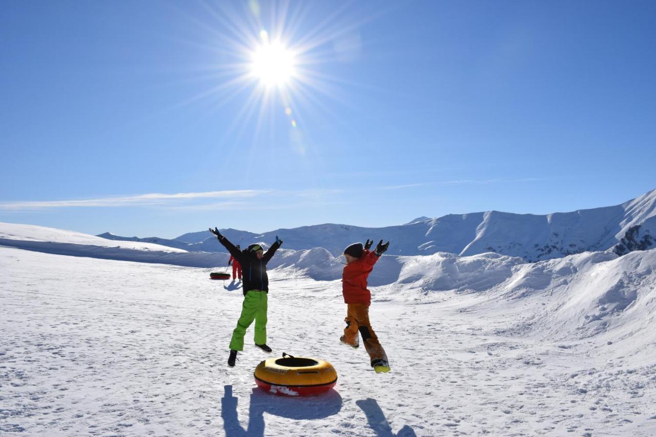 Happy Holidays Apartments In New Gudauri Esterno foto